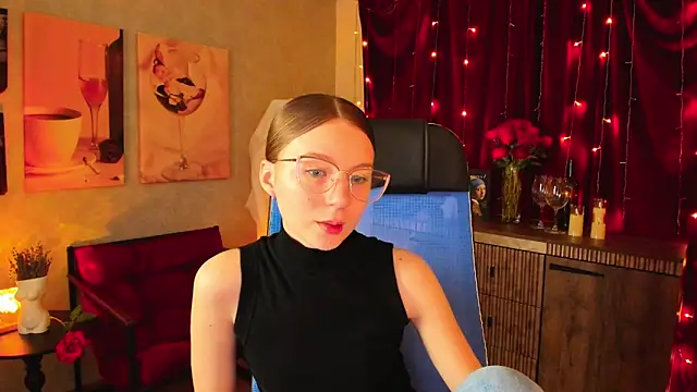 ElliFrankenweenie online show from 04.06.26