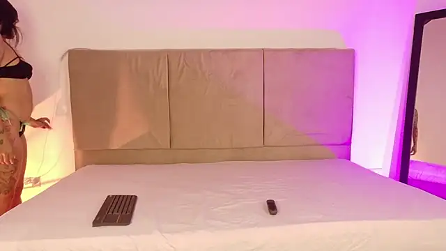 Snapshot of AlexLamunequita chatting on 02.21.26 AlexLamunequita online show from 02.21.26