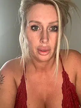 Snapshot of ArabellaJames chatting on 02.11.26 ArabellaJames online show from 02.11.26