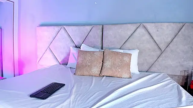 Snapshot of KaattyDoll chatting on 02.15.26 KaattyDoll online show from 02.15.26