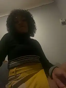 Snapshot of SexyScarlet22 chatting on 03.01.26 SexyScarlet22 online show from 03.01.26