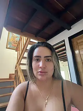 Snapshot of Miilana_ chatting on 05.26.26 Miilana online show from 05.26.26
