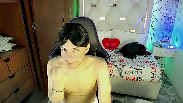 Top and bottom online show from 03.19.26