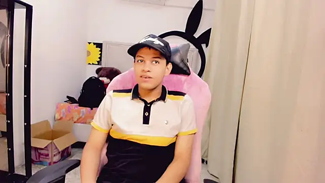 Top and bottom online show from 04.16.26