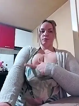 HotStepmommy4 online show from 02.20.26