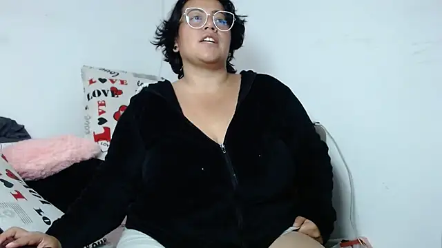 MeganLov3 online show from 03.31.26