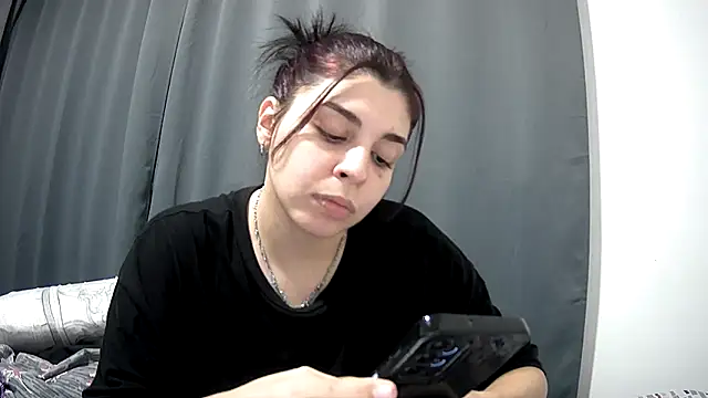 Snapshot of violetazein7 chatting on 05.15.26 violetazein7 online show from 05.15.26