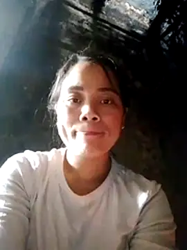 Snapshot of molly-xx chatting on 02.15.26 molly-xx online show from 02.15.26