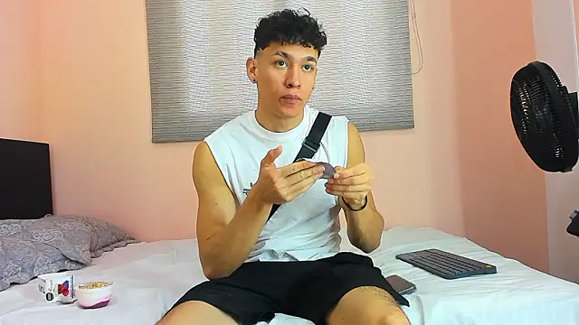 Snapshot of Muscle__Myke chatting on 02.27.26 Muscle Myke online show from 02.27.26