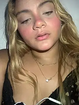 Snapshot of ayla0881 chatting on 02.15.26 ayla0881 online show from 02.15.26