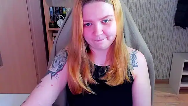 Snapshot of AnitaXVine chatting on 02.21.26 AnitaXVine online show from 02.21.26