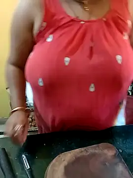 Snapshot of 02Roshni chatting on 02.20.26 02Roshni online show from 02.20.26