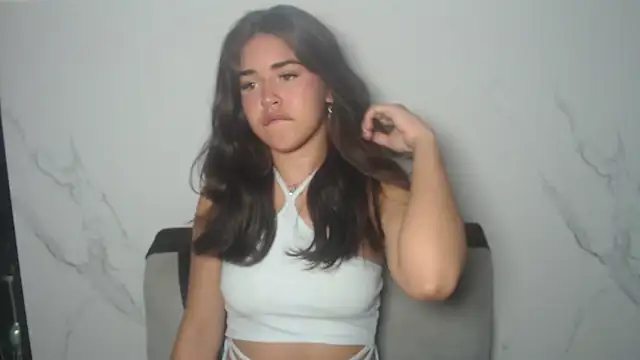 Snapshot of melodyphillips_2_ chatting on 05.03.26 melodyphillips 2 online show from 05.03.26
