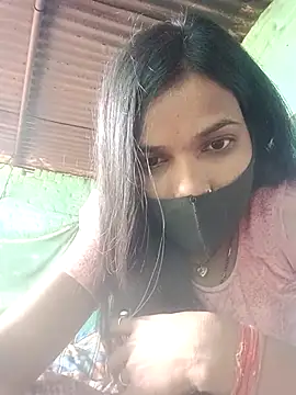 Snapshot of Desi_Couple_P chatting on 02.12.26 Desi Couple P online show from 02.12.26