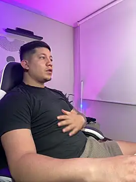  robertobaggioo online show from 04.04.26