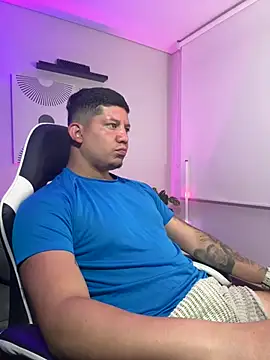  robertobaggioo online show from 04.11.26