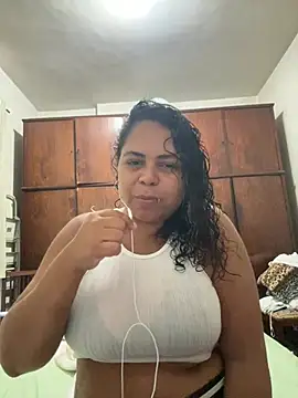 Snapshot of fromjungle chatting on 02.24.26 fromjungle online show from 02.24.26