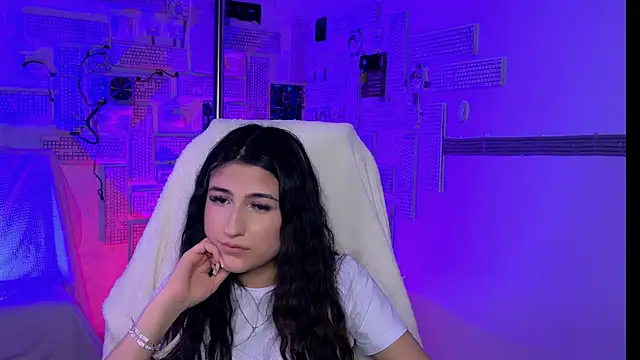 TerezaRobinson online show from 02.15.26