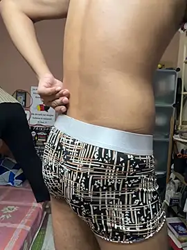 Snapshot of Yk_physique chatting on 07.02.26 Yk physique online show from 07.02.26