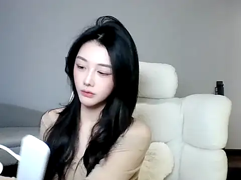 Snapshot of MedeLineayr chatting on 03.01.26 MedeLineayr online show from 03.01.26