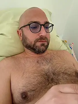 Snapshot of cetriolino chatting on 04.04.26 cetriolino online show from 04.04.26