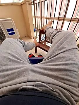 Snapshot of cetriolino chatting on 04.13.26 cetriolino online show from 04.13.26