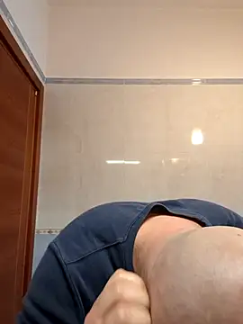 Snapshot of cetriolino chatting on 04.16.26 cetriolino online show from 04.16.26