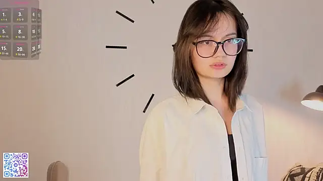 Snapshot of BeatrisRosel chatting on 04.01.26 BeatrisRosel online show from 04.01.26