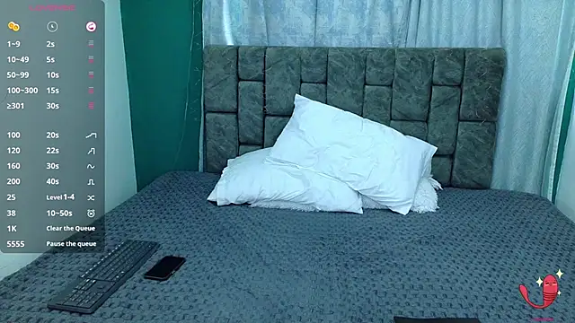 Snapshot of NicolasTorrez chatting on 02.14.26 NicolasTorrez online show from 02.14.26