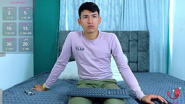 Snapshot of NicolasTorrez chatting on 02.17.26 NicolasTorrez online show from 02.17.26