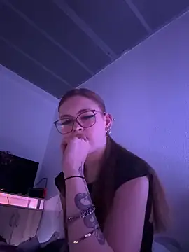 Milli-Kiss online show from 03.08.26