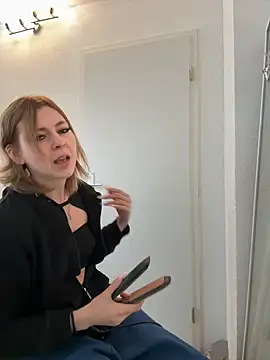 Milli-Kiss online show from 03.27.26