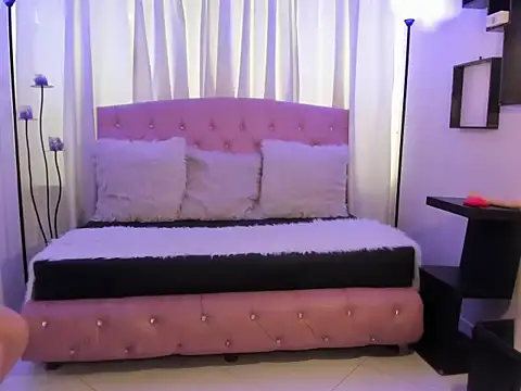 Snapshot of Aurora_Ellis_ chatting on 02.22.26 Aurora Ellis online show from 02.22.26