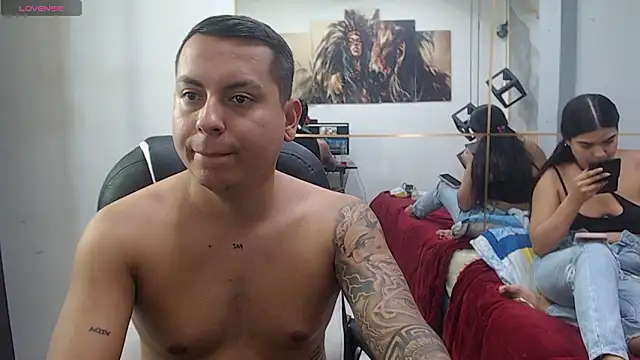 Snapshot of vanessa_f chatting on 02.27.26 vanessa f online show from 02.27.26