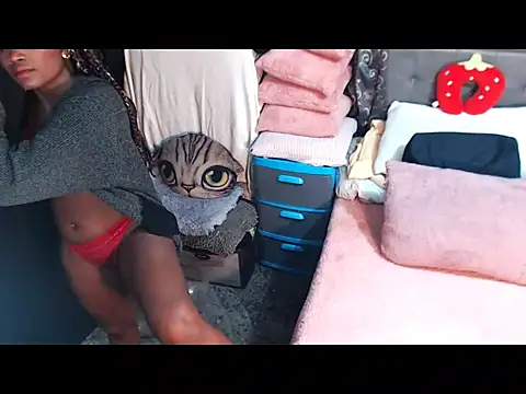 Snapshot of alanalaurent15 chatting on 02.20.26 alanalaurent15 online show from 02.20.26