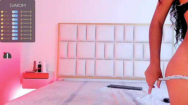 Snapshot of Violetta-foxx chatting on 02.16.26 Violetta-foxx online show from 02.16.26