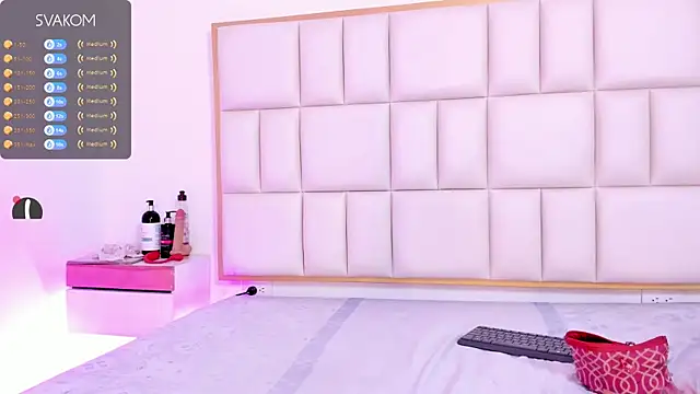 Violetta-foxx online show from 04.15.26