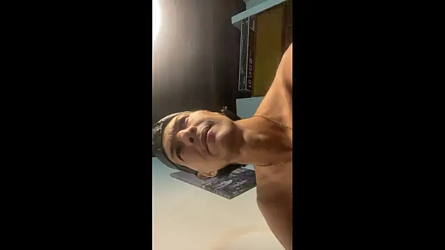 Snapshot of Exxcorpio chatting on 02.13.26 Exxcorpio online show from 02.13.26