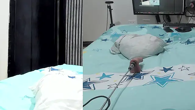 Snapshot of isabella_castro2 chatting on 04.03.26 isabella castro2 online show from 04.03.26