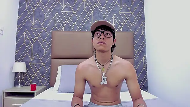 Snapshot of Escanor_Hot chatting on 02.25.26 Escanor Hot online show from 02.25.26