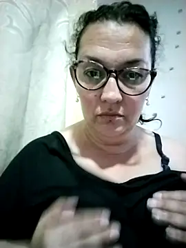 Snapshot of _Saraqueen chatting on 03.22.26 Saraqueen online show from 03.22.26