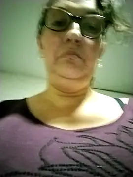 Snapshot of _Saraqueen chatting on 03.23.26 Saraqueen online show from 03.23.26