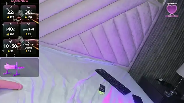 Snapshot of SarahRizof chatting on 02.15.26 SarahRizof online show from 02.15.26