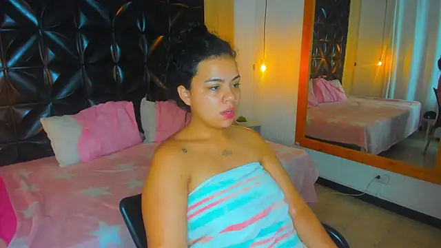 Veyra sereny online show from 05.22.26