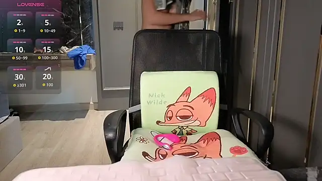 Snapshot of Alittleasaingirl chatting on 03.09.26 Alittleasaingirl online show from 03.09.26