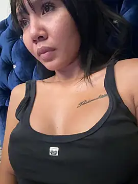 Snapshot of Alittleasaingirl chatting on 03.20.26 Alittleasaingirl online show from 03.20.26