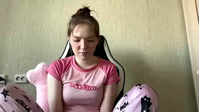 Snapshot of PlumbBump chatting on 02.22.26 PlumbBump online show from 02.22.26