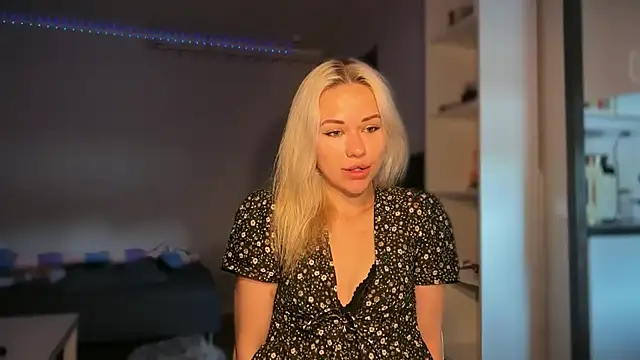 Leylia Lily online show from 06.03.26