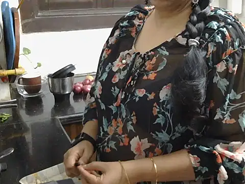 Hot Sonniyaa online show from 02.20.26