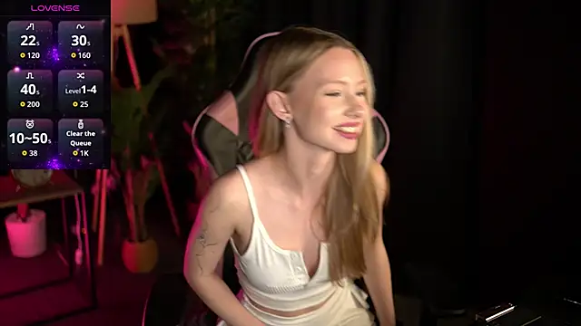 SweetDaisy me online show from 04.07.26